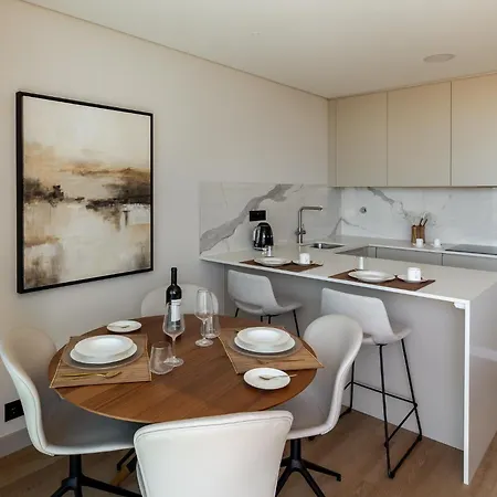 Apartman The Downtown Largo Do Carmo *