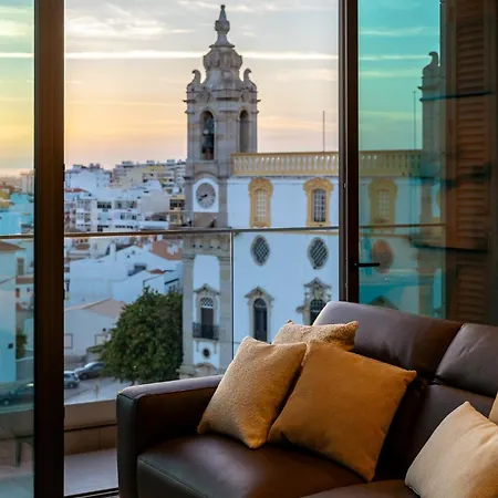 The Downtown Largo Do Carmo Apartman *